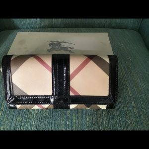 Burberry wallet with black patent leather trim